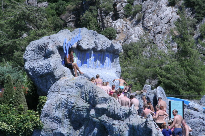 Grand Aquarium Apart İçmeler Eksteriør billede